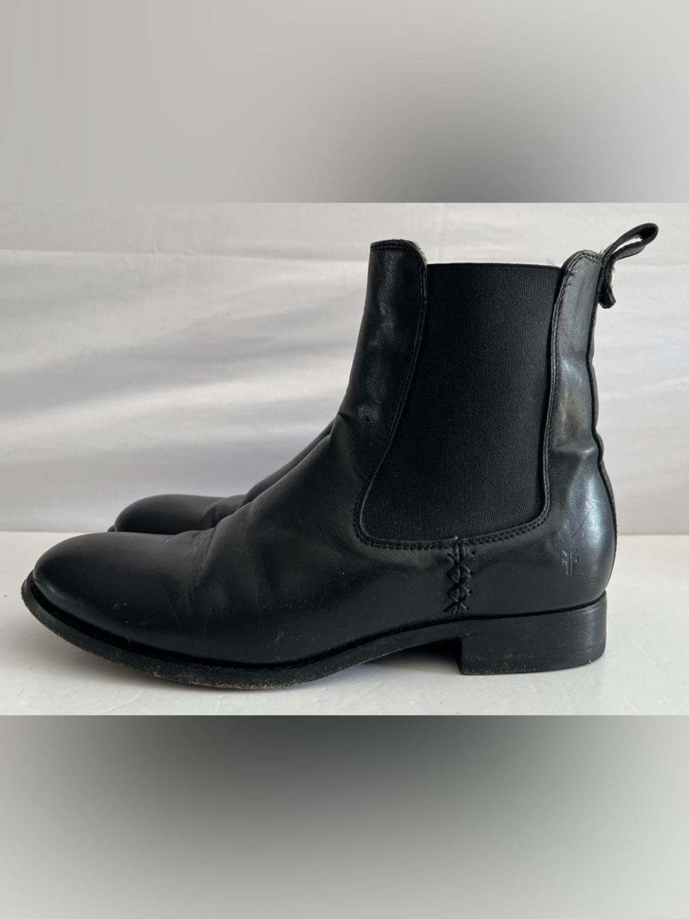 FRYE Melissa Black Leather Chelsea Boots Almond Toe 8